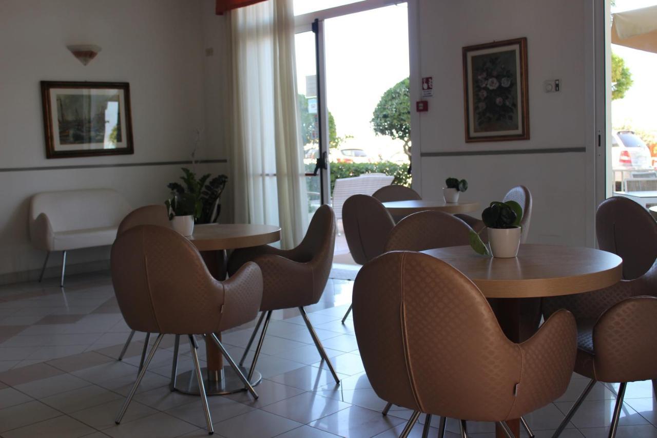 Hotel Rosati Rimini Ngoại thất bức ảnh