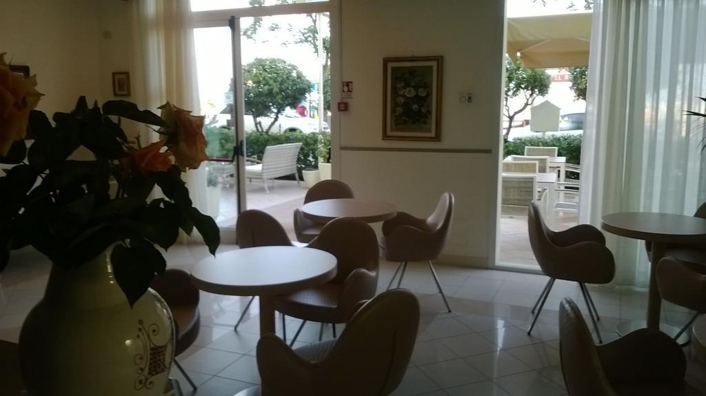 Hotel Rosati Rimini Ngoại thất bức ảnh